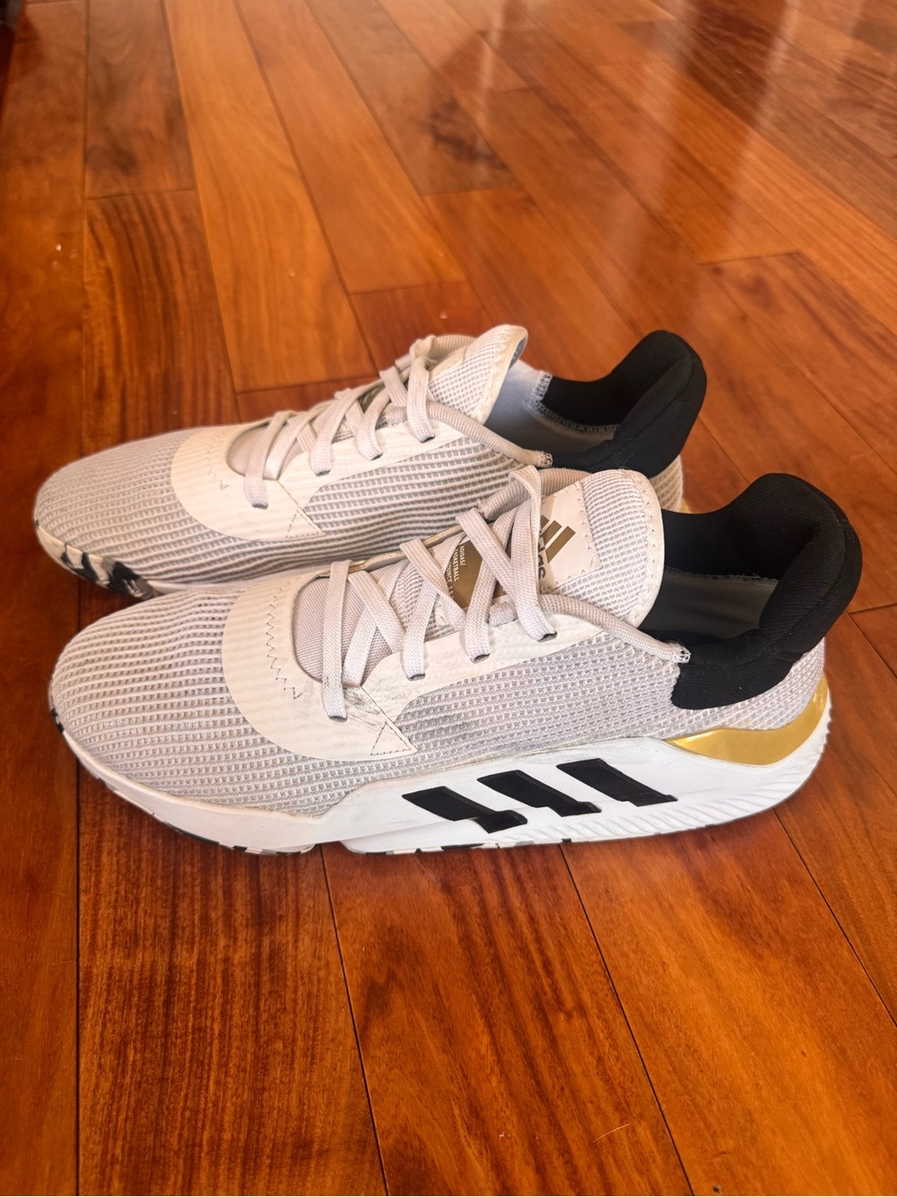 Adidas Pro Bounce Low White Black Gold Basketball Shoes
EF0472